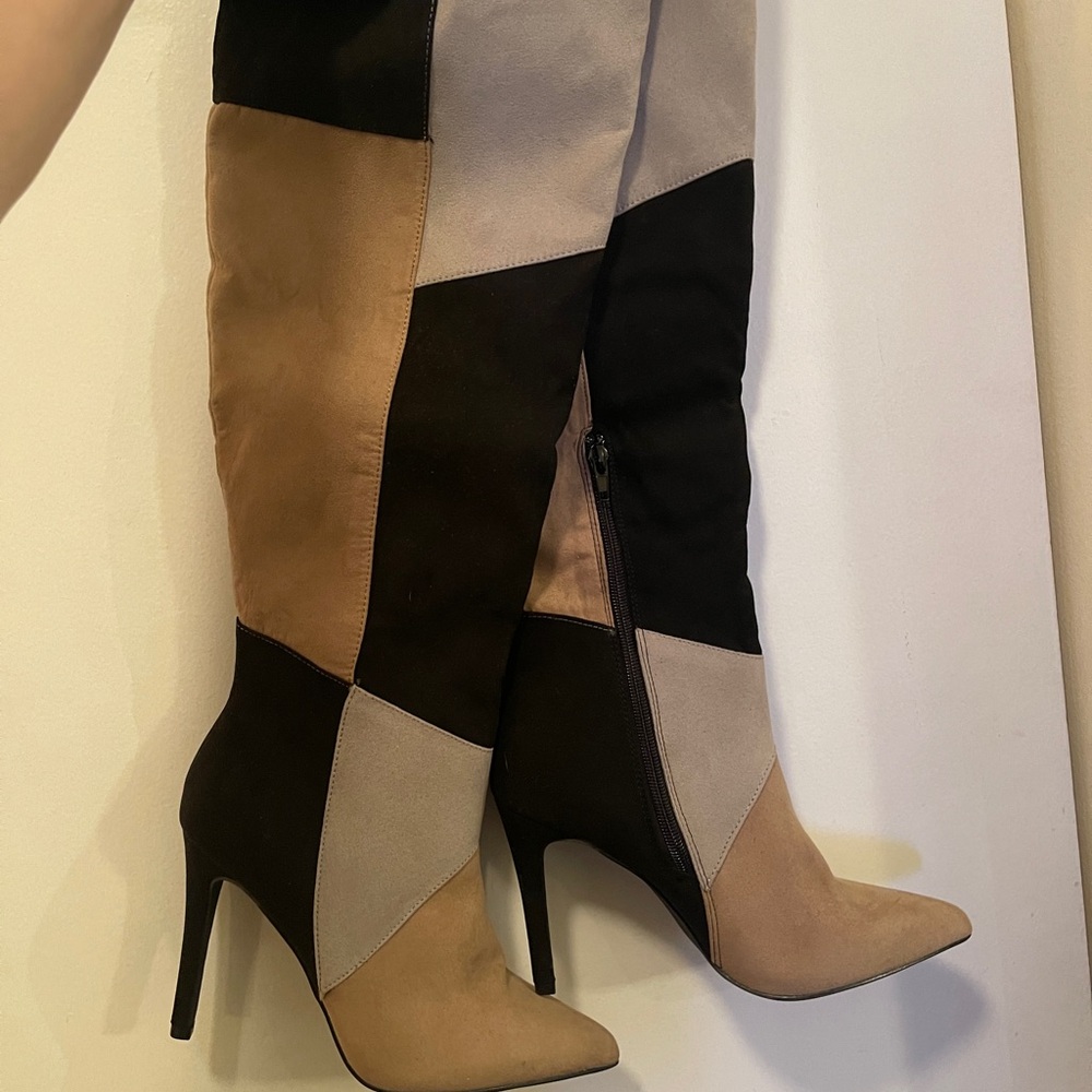 New Women’s Size 6.5 U.S. Patchwork Vegan Suede High Heel Boots Black/Tan